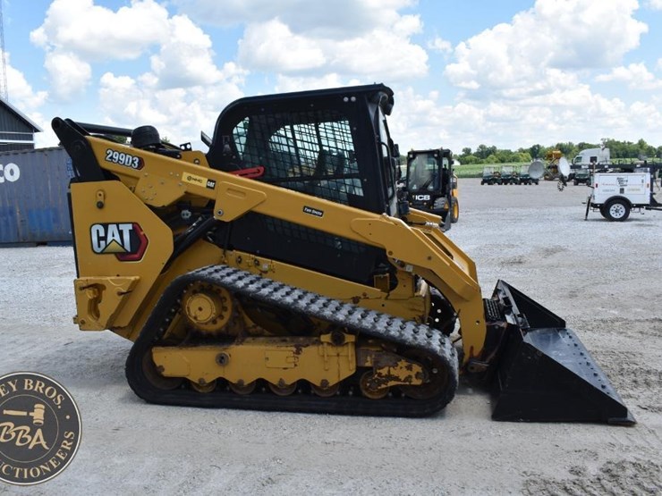 2022-caterpillar-299d3-image-18