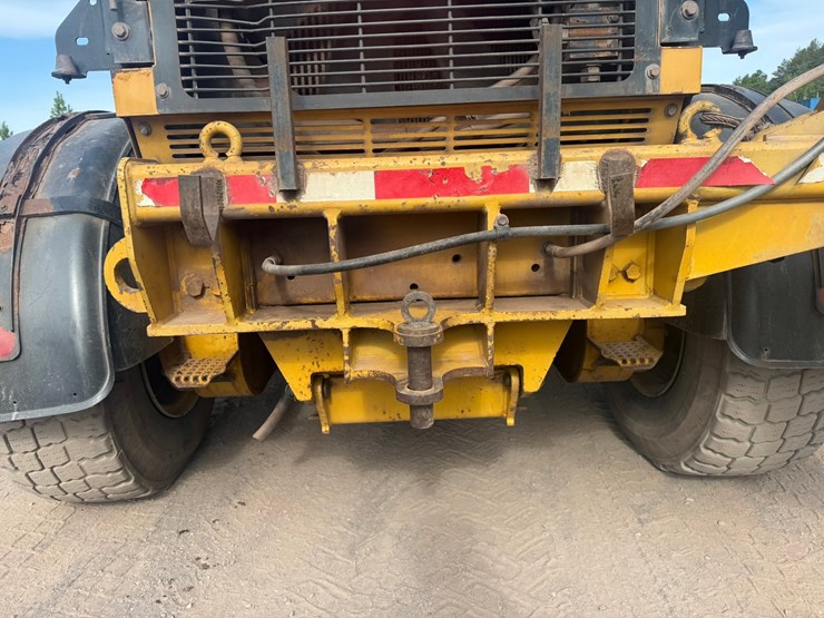 caterpillar-160m-image-30