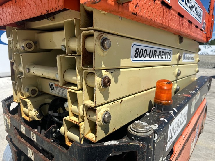 #60981-•-2017-snorkel-1932r-scissor-lift-image-16