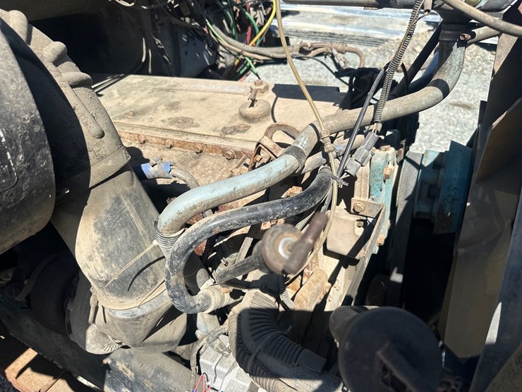 1991-ford-l9000-image-40