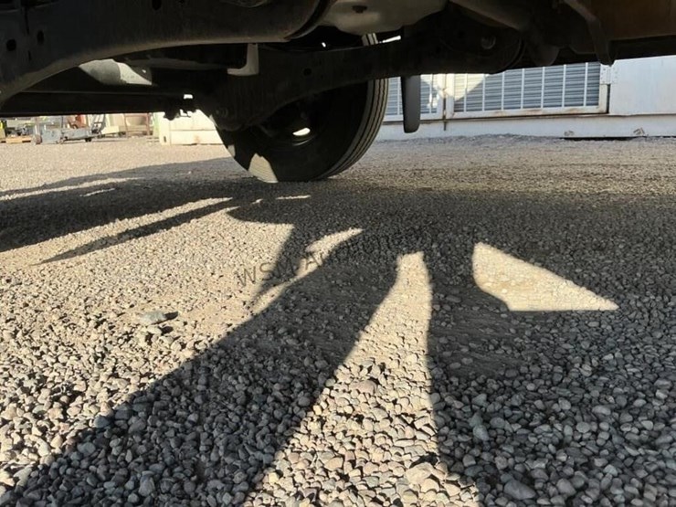 2016-ford-f550-image-28