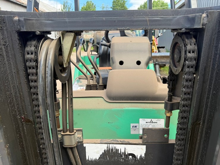 #1364-•-misubishi-fgc25n-forklift-image-16