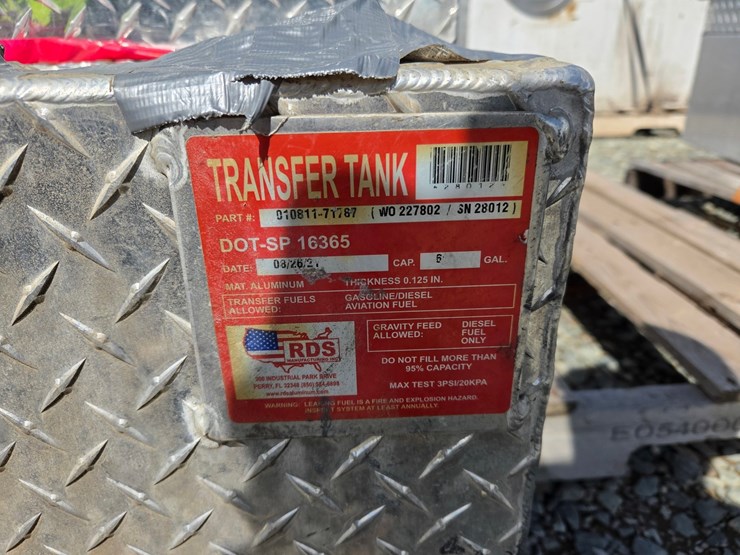 #6449-•-rds-60-gallon-fuel-transfer-tank-w/tool-box-image-5
