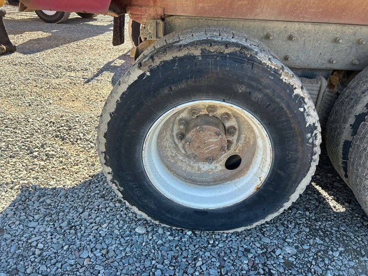 2001-mack-rd688s-image-92