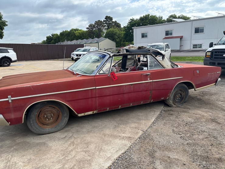 1966-ford-500-image-1