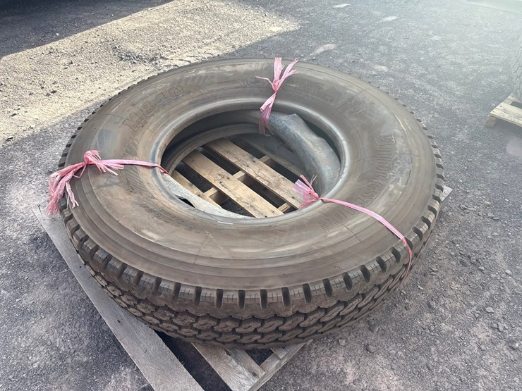 #1325-•-bridgestone-tire-image-3