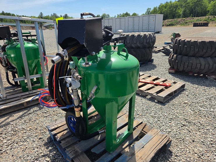 #6279-•-unused-sandblaster-assembly-image-4