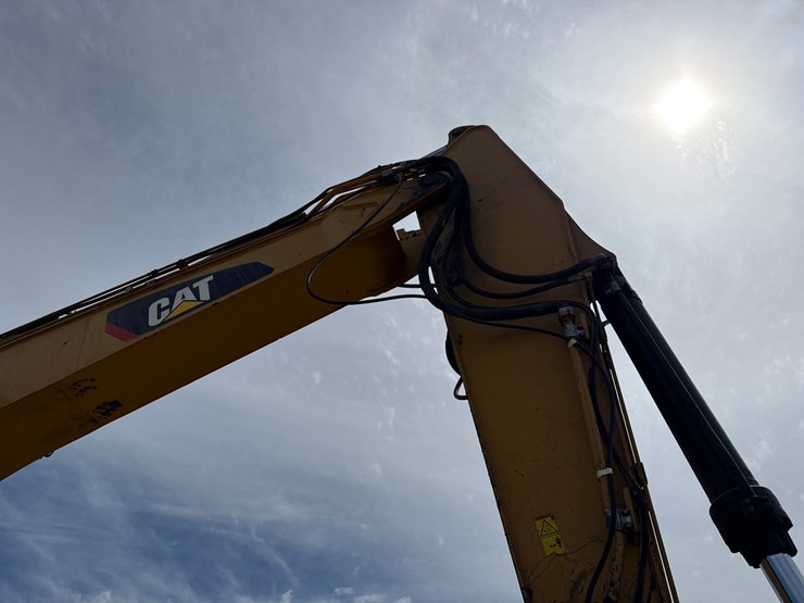 2017-caterpillar-336fl-image-20