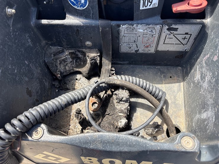 2018-bomag-bmp8500-image-15