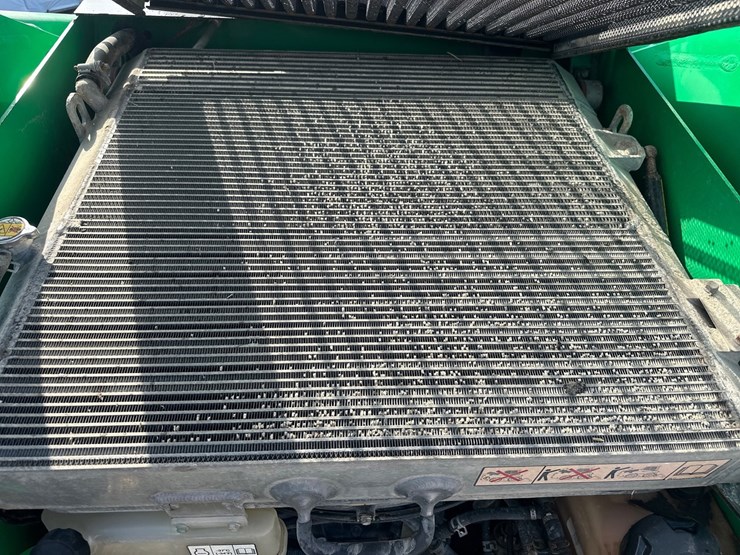 2021-bobcat-t76-image-48