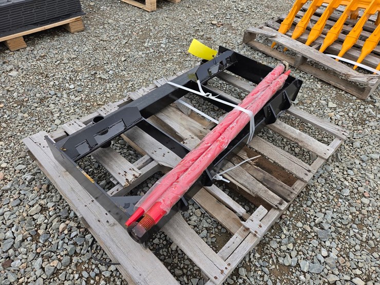 #6130-•-unused-future-bf47-two-tine-skid-steer-bale-spear-attachment-image-2