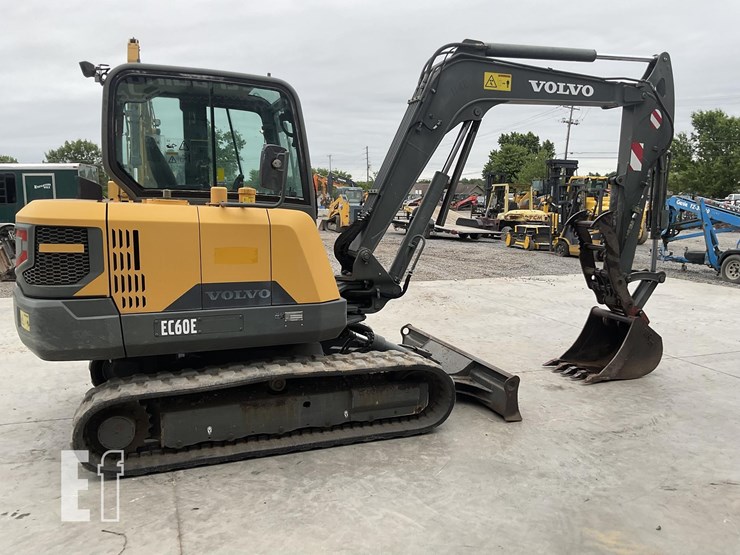 2017-volvo-ec60e-image-5
