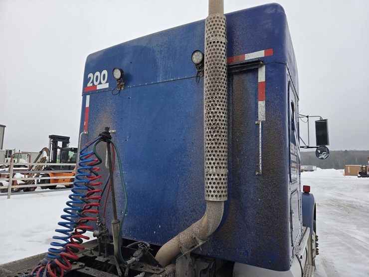 2007-kenworth-t800-image-28