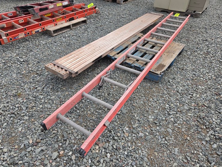 #6318-•-ladder-and-scaffolding-plank-image-1