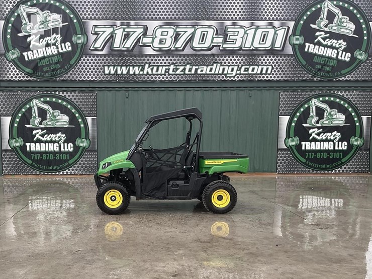 john-deere-gator-xuv-560e-image-1