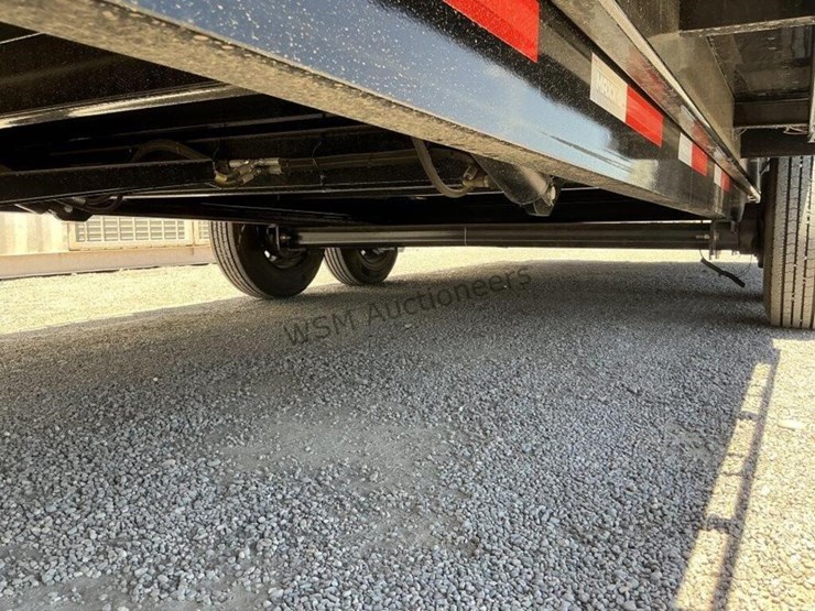 2025-maxx-d-18x-tilt-bed-trailer-image-17