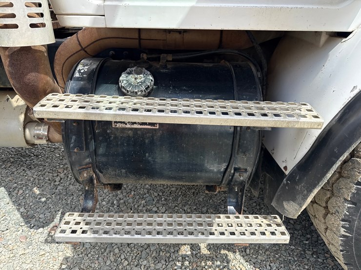 1995-cummins-m11-image-62