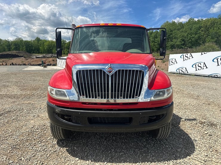2015-international-durastar-4400-image-8