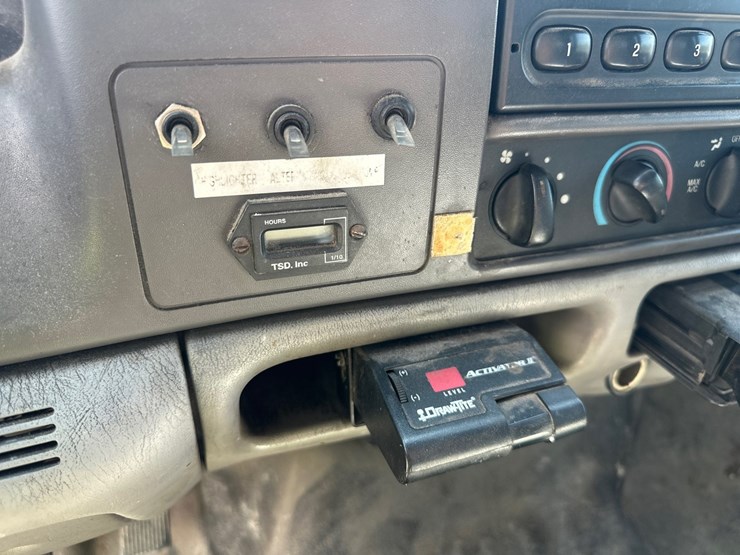 2001-ford-f450-image-29