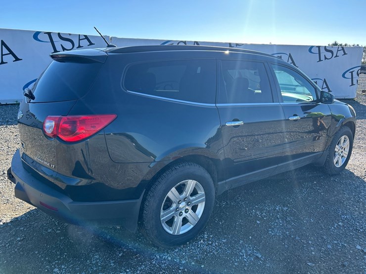 2012-chevrolet-traverse-image-4
