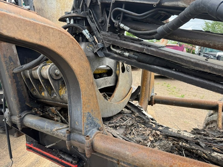 deere-1110d-image-29