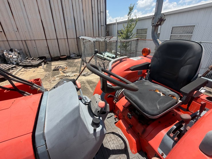 kubota-l3830d-image-40