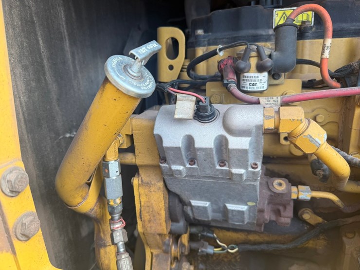 caterpillar-160m-image-134