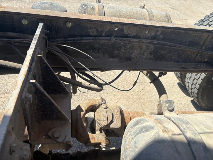 #2174-•-1984-mack-dm660-tandem-axle-dump-truck-image-77