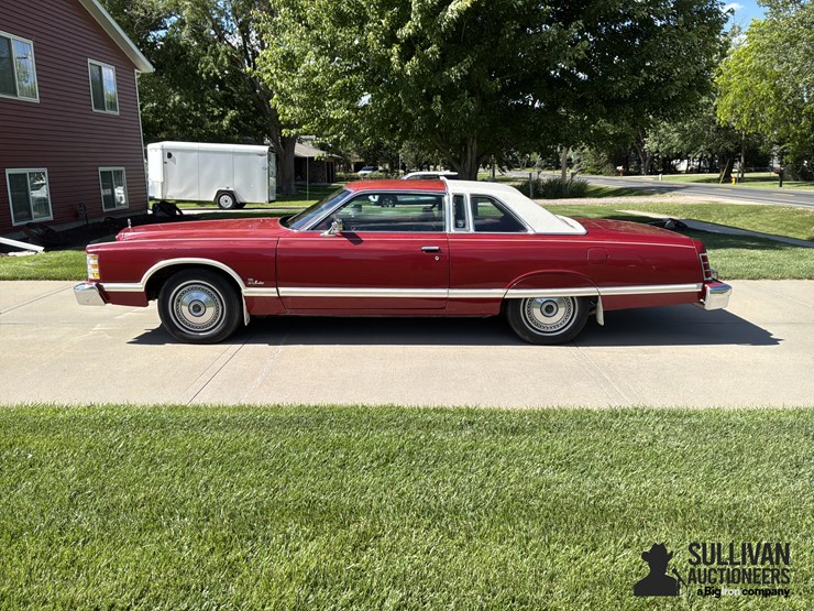 1978-ford-ltd-landau-2-door-collector-car-image-8