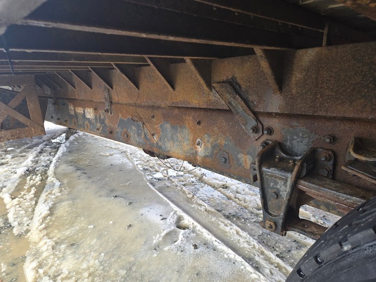 #60855-•-2002-sterling-flatbed-truck-image-32