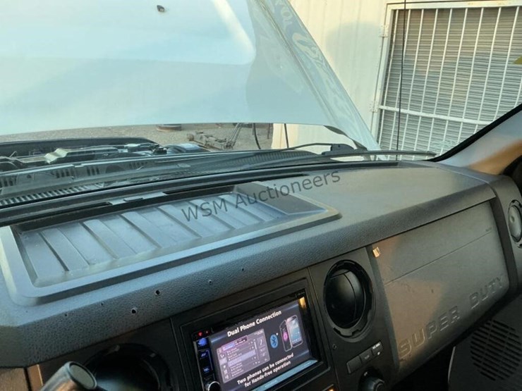 2012-ford-f550-image-23