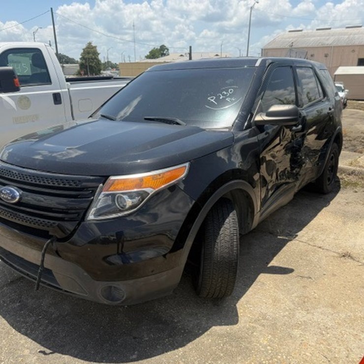 #83 • 2015 FORD INTERCEPTOR