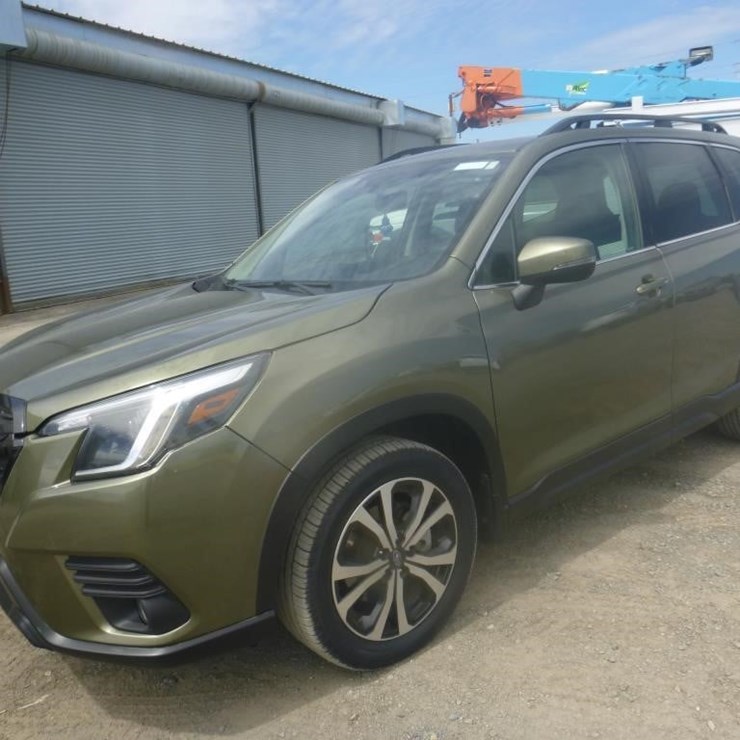 2023 SUBARU FORESTER