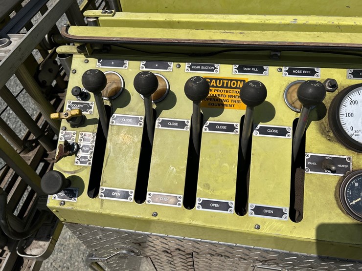 #5028-•-1991-amertek-2500-l-fire-truck-image-51