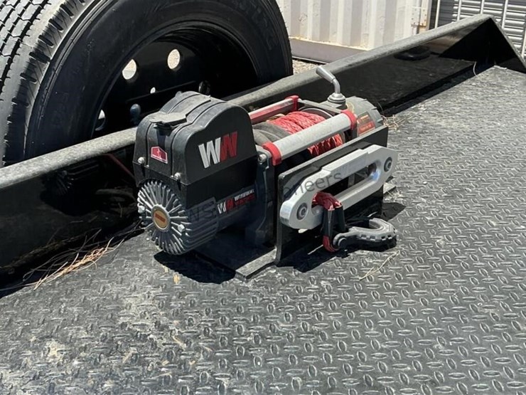 2025-maxx-d-18x-tilt-bed-trailer-image-11