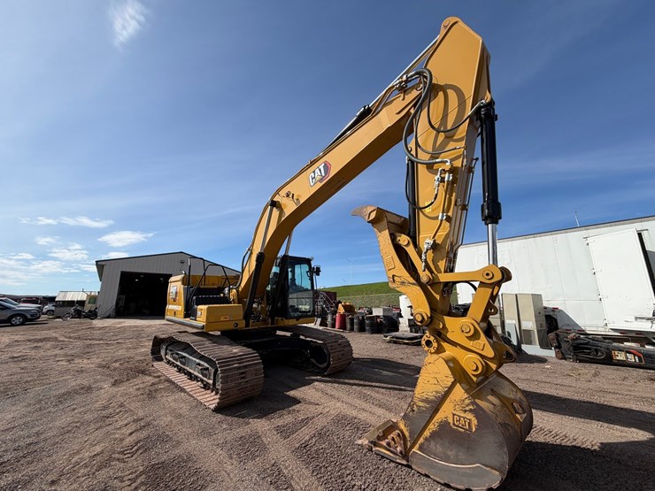 caterpillar-330-image-3