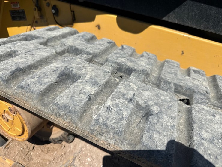 2019-caterpillar-279d-image-49
