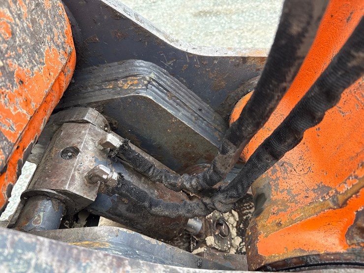 2006-hitachi-zx225-image-18