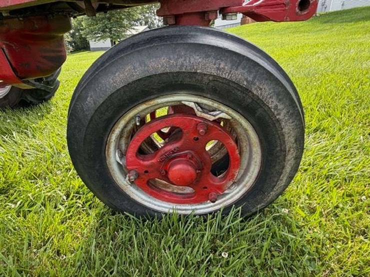 1941-farmall-m-image-27