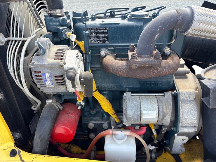 2018-bomag-bmp8500-image-22