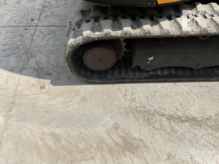 2015-jcb-8029cts-image-10