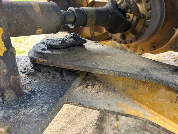 caterpillar-928g-image-62