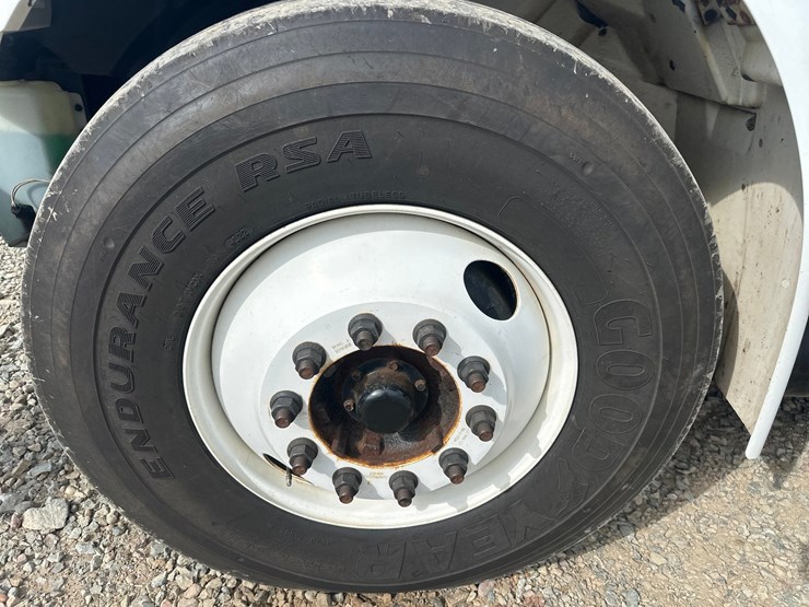 2013-international-durastar-4300-image-93