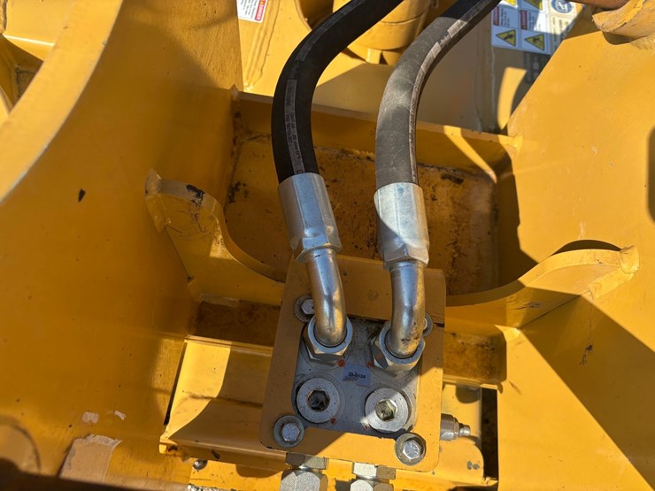 #2177-•-2024-diamond-pro-60-excavator-mounted-mulching-head-image-6