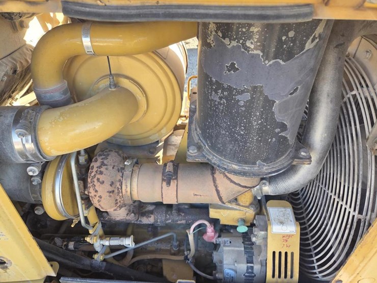 2007-caterpillar-d5n-lgp-image-26