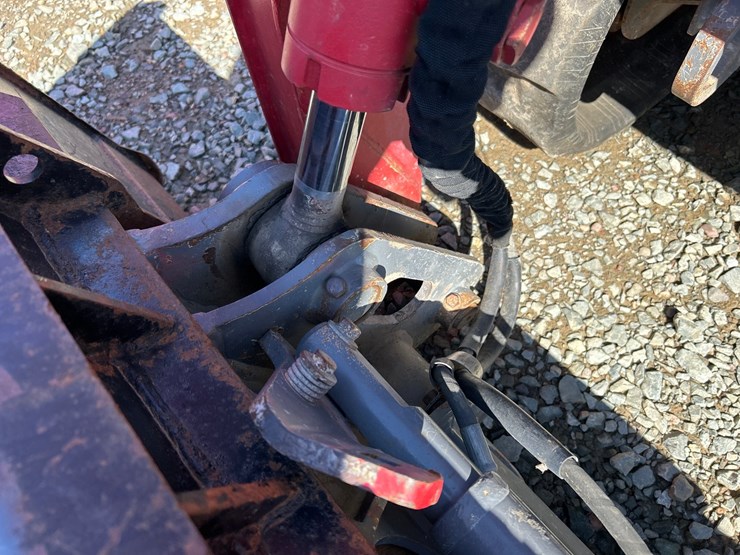 2019-takeuchi-tl10v2-image-15