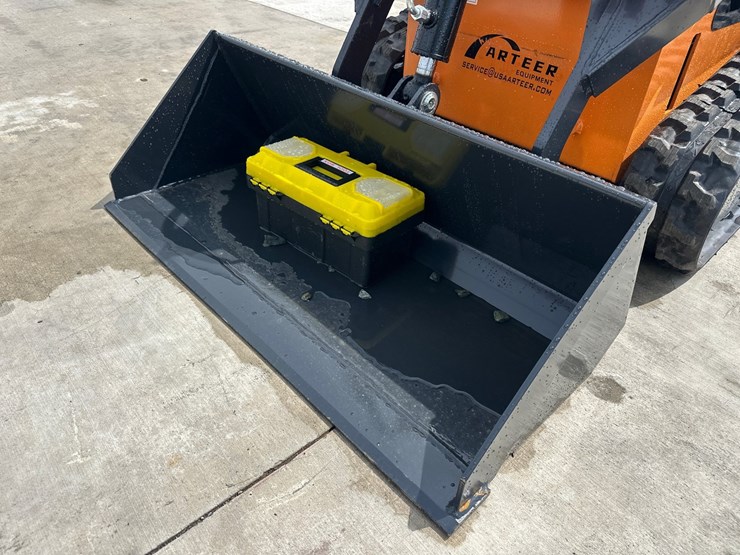 #5042-•-arteer-qb-480-mini-skid-steer-image-9