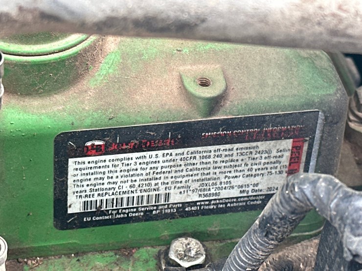 2016-deere-2154d-image-59