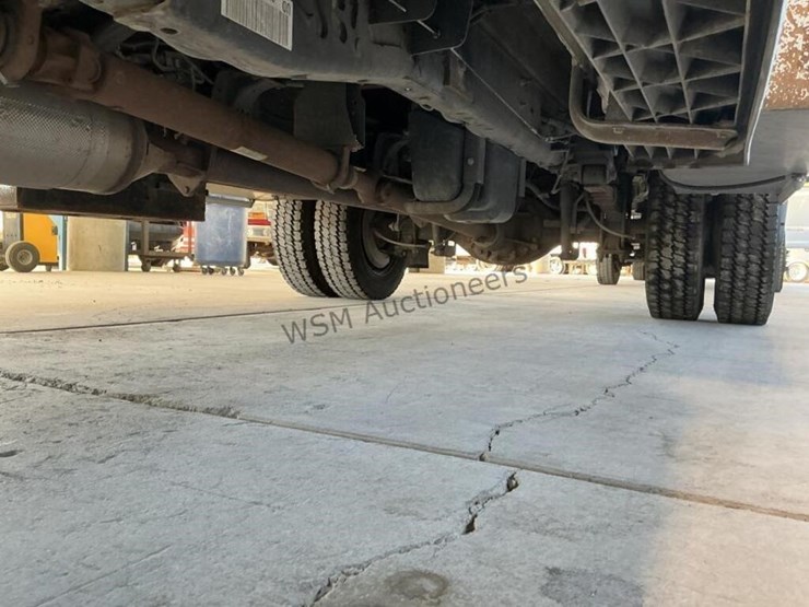 2014-ford-f550-image-28