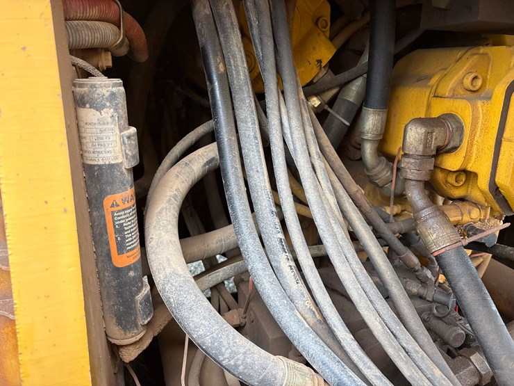 deere-844j-image-23